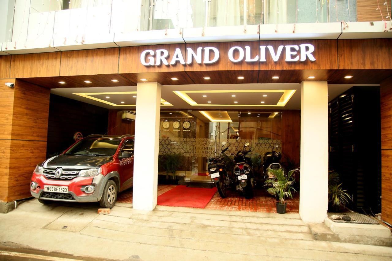 Grand Oliver Madras Buitenkant foto